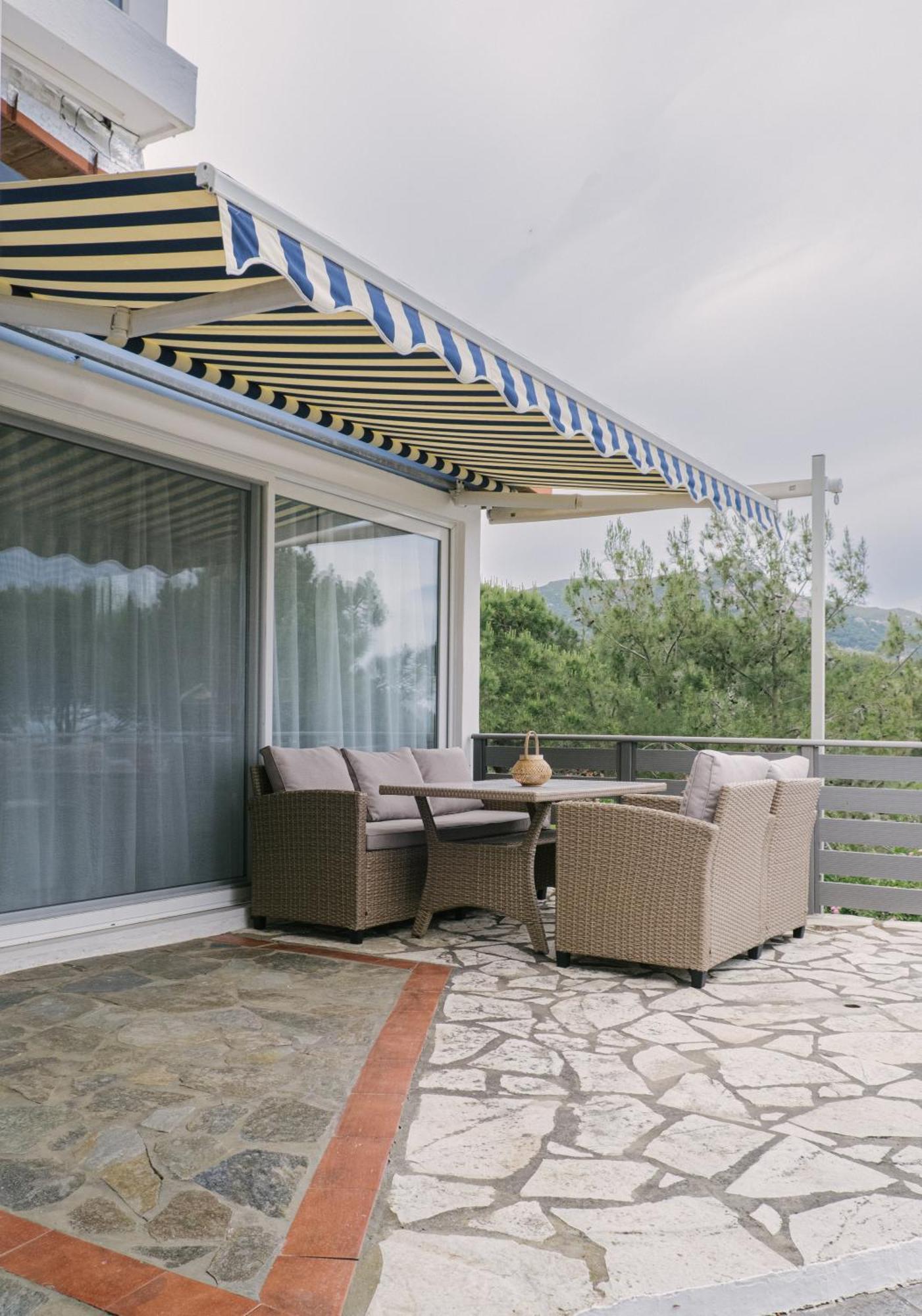 Blue House Apartments Vasilikí Dış mekan fotoğraf